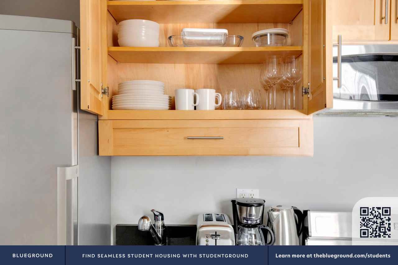 410 E 13th St #722 - Photo 7 of 18