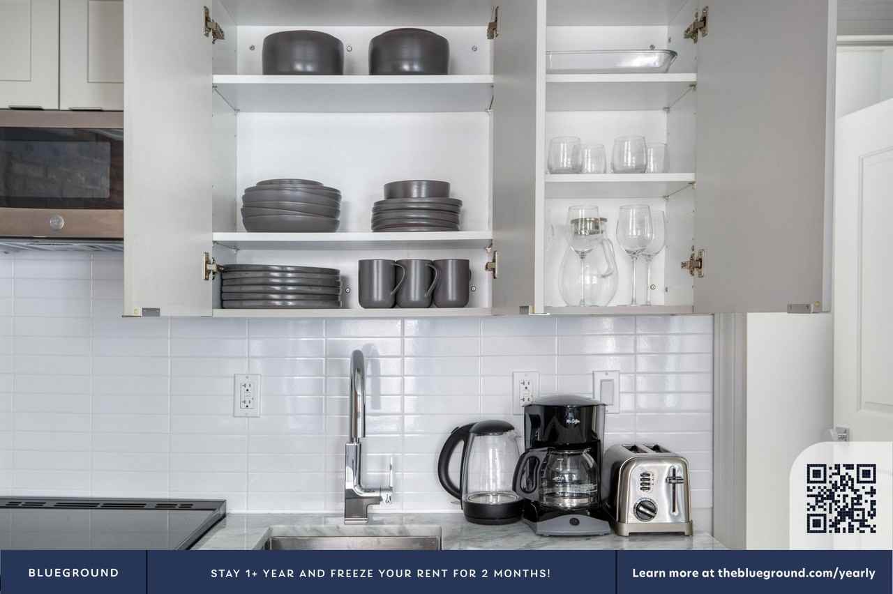 161 W 4th St #1134 - Photo 7 of 16