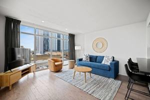 featured image of 619 Congress Ave