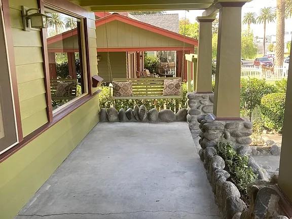 240 East Palm Avenue - Photo 2 of 16