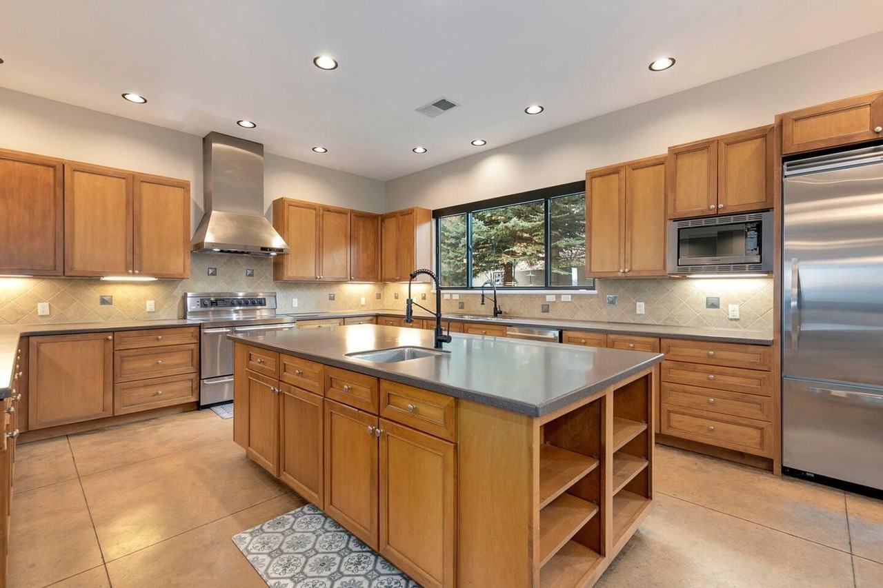 1942 S Routt Ct #1013114P - Photo 4 of 28