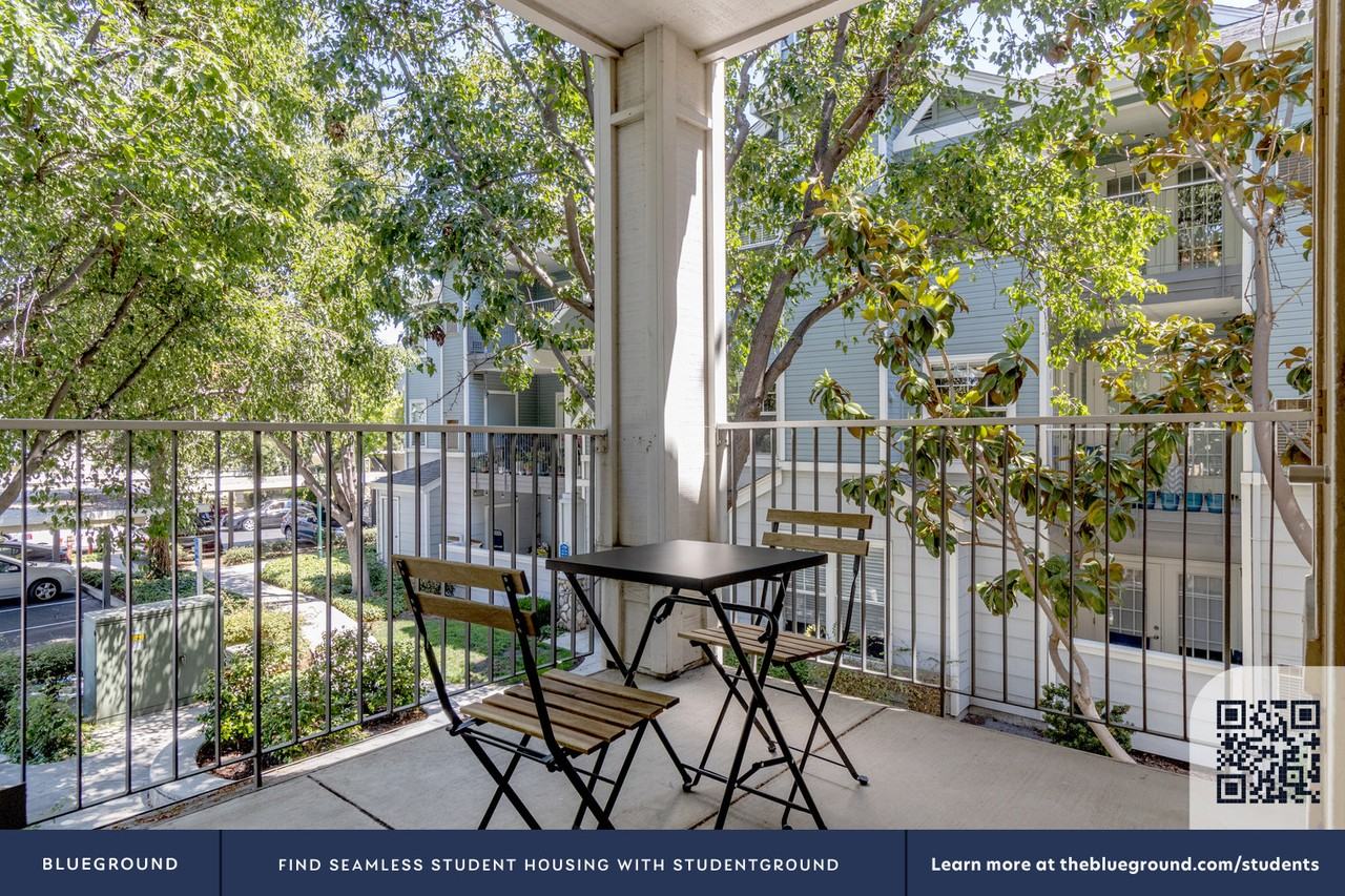 1850 Nantucket Cir #578 - Photo 6 of 26