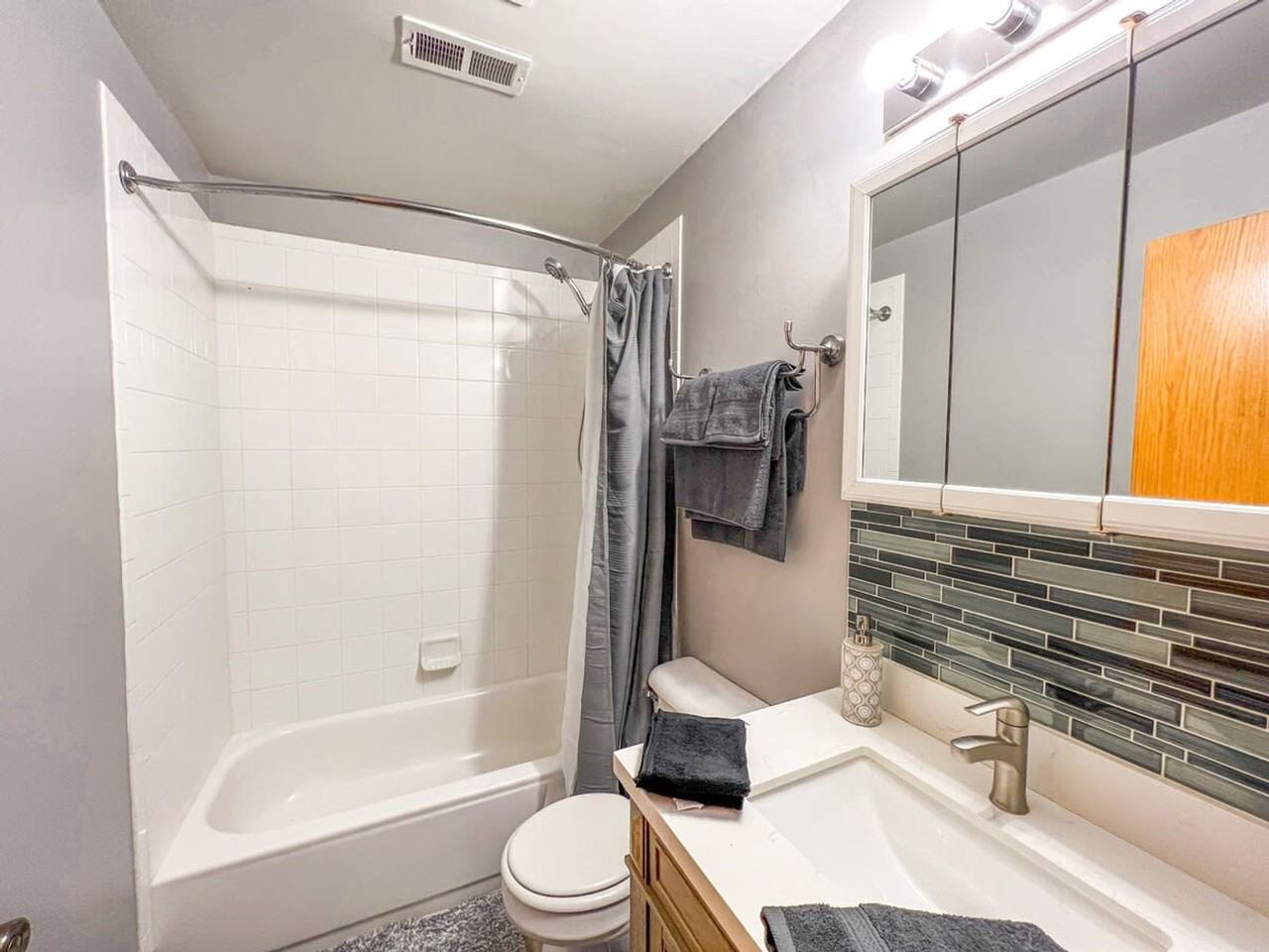 1418 North Talman Avenue #1026698P - Photo 6 of 15