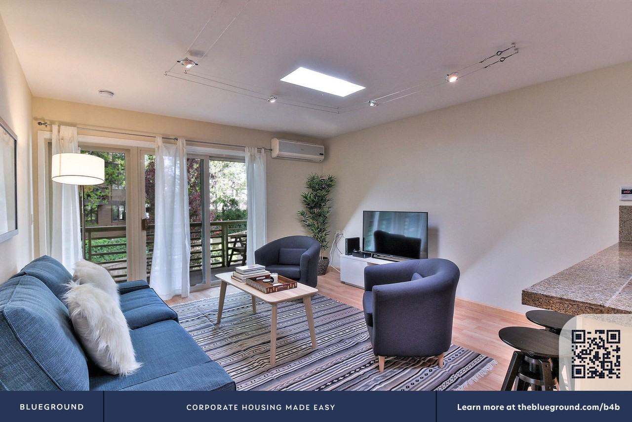 926 Webster St #1651 - Photo 5 of 19