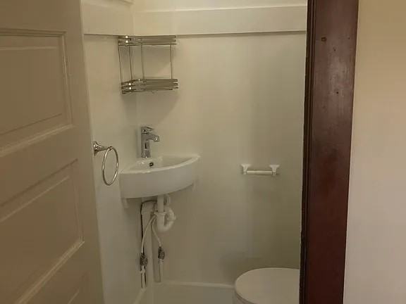 240 East Palm Avenue - Photo 7 of 16