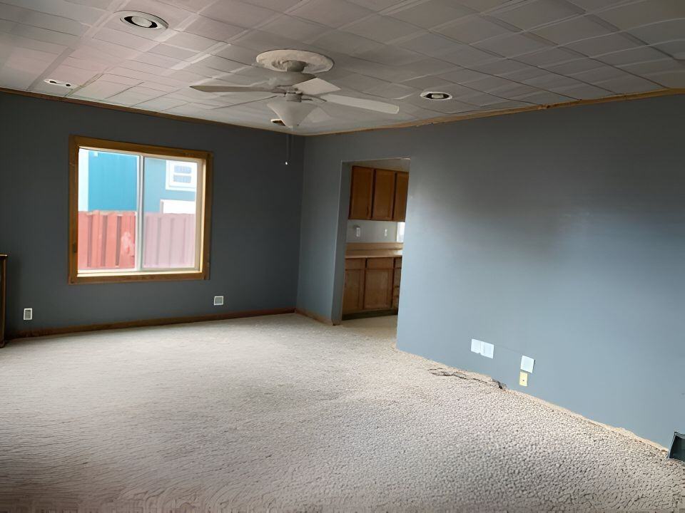 520 Cottonwood Ave - Photo 3 of 5