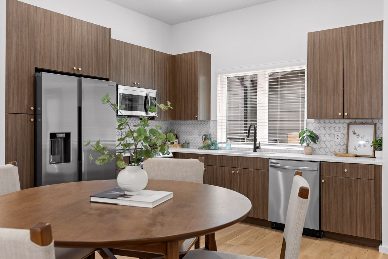 4140 Outpost Way - Photo 3 of 34