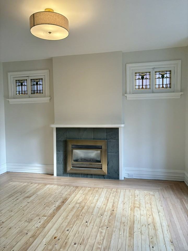 39 Rosebery Ave #1 - Photo 2 of 10