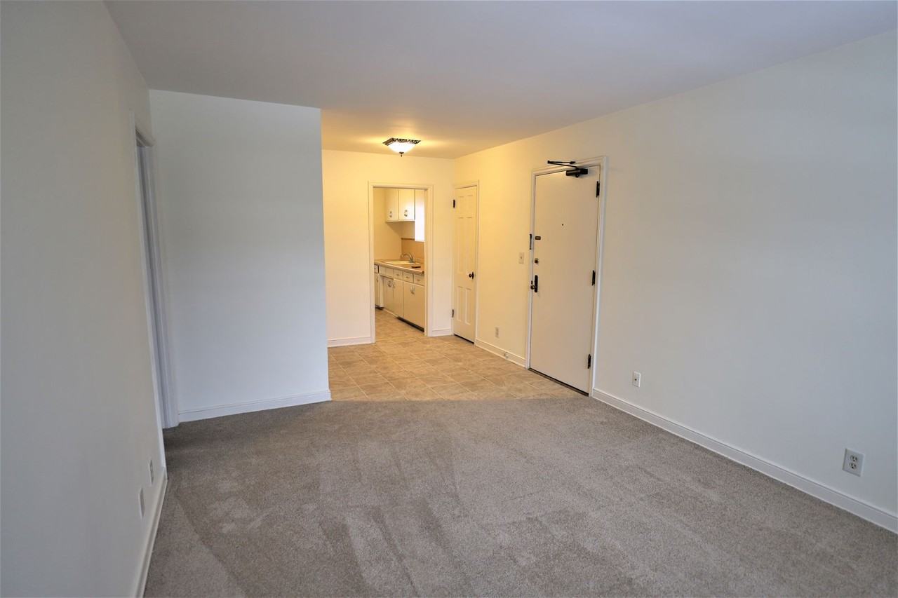 Erlmar Properties LLC - Photo 5 of 18