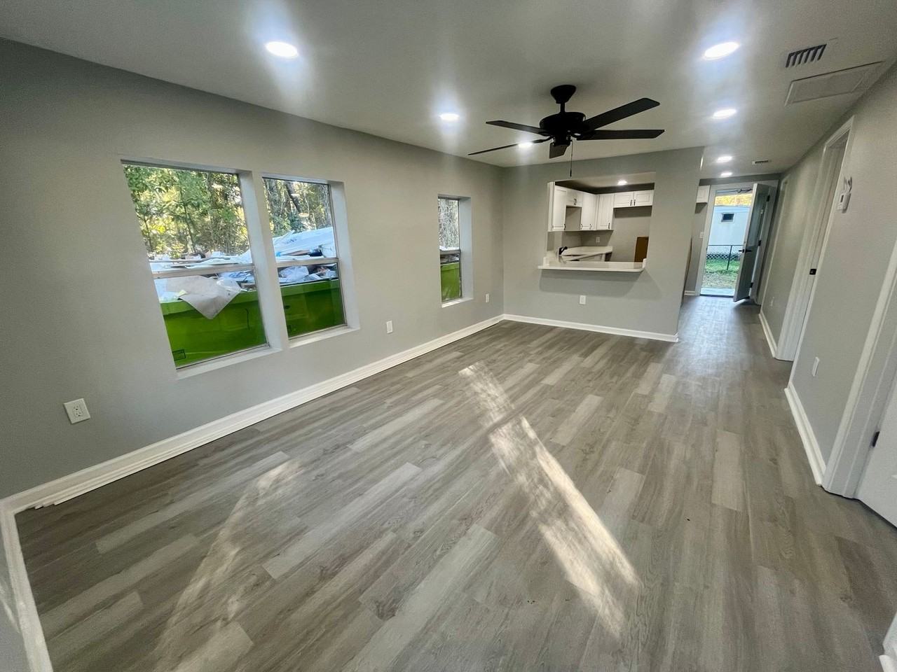 1205 Dell Street - Photo 3 of 17