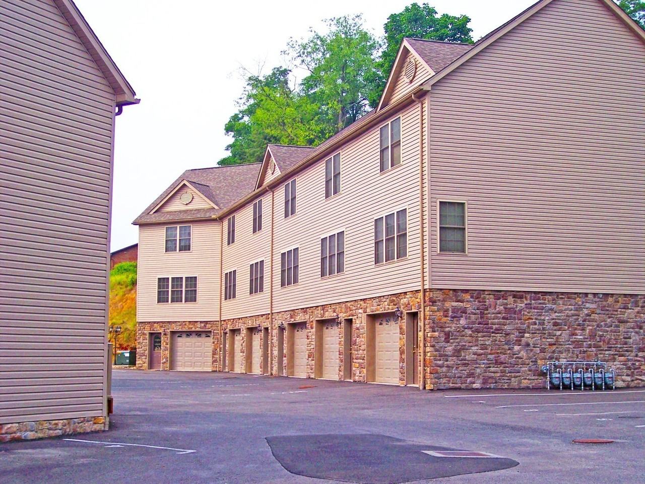 7 Pineview Pl - Photo 2 of 22