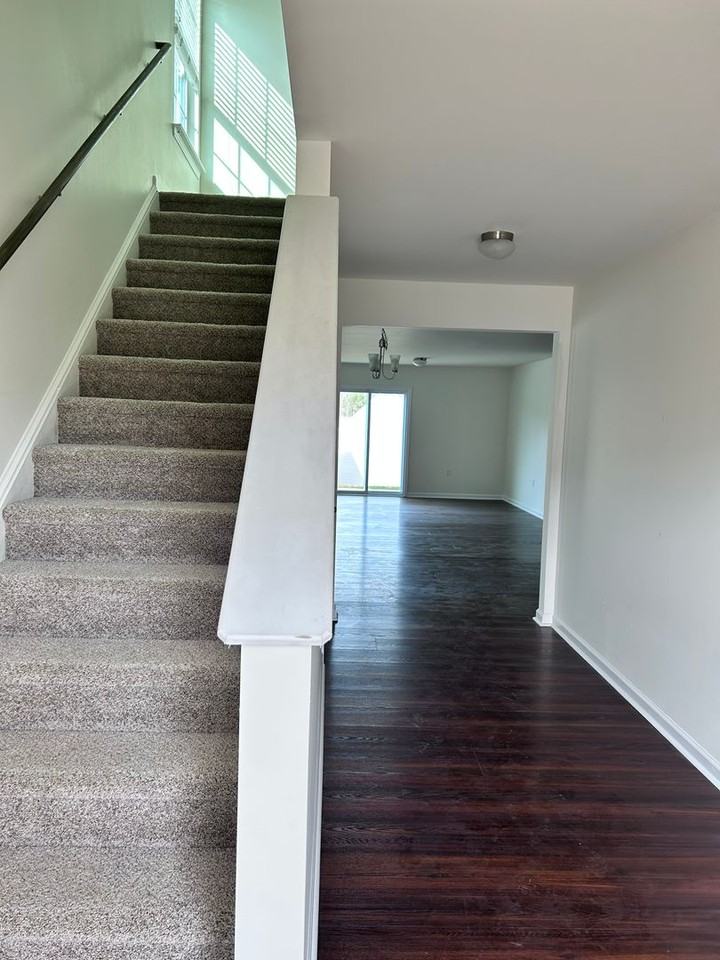 653 Nannyberry Ln - Photo 3 of 5