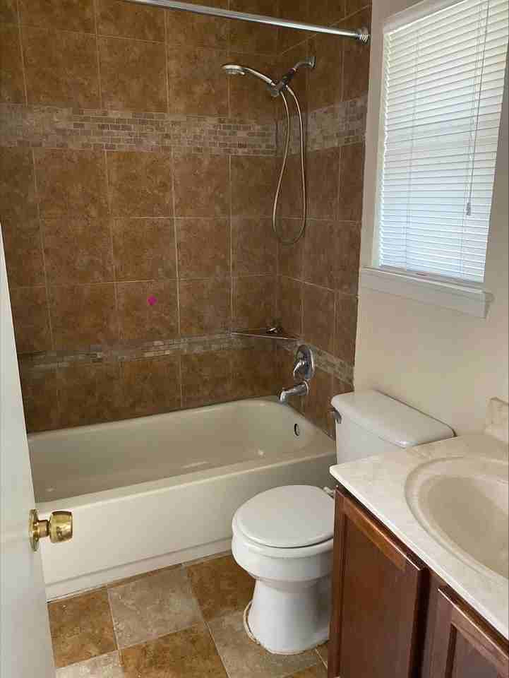 4527 Clear Spring Dr - Photo 7 of 11