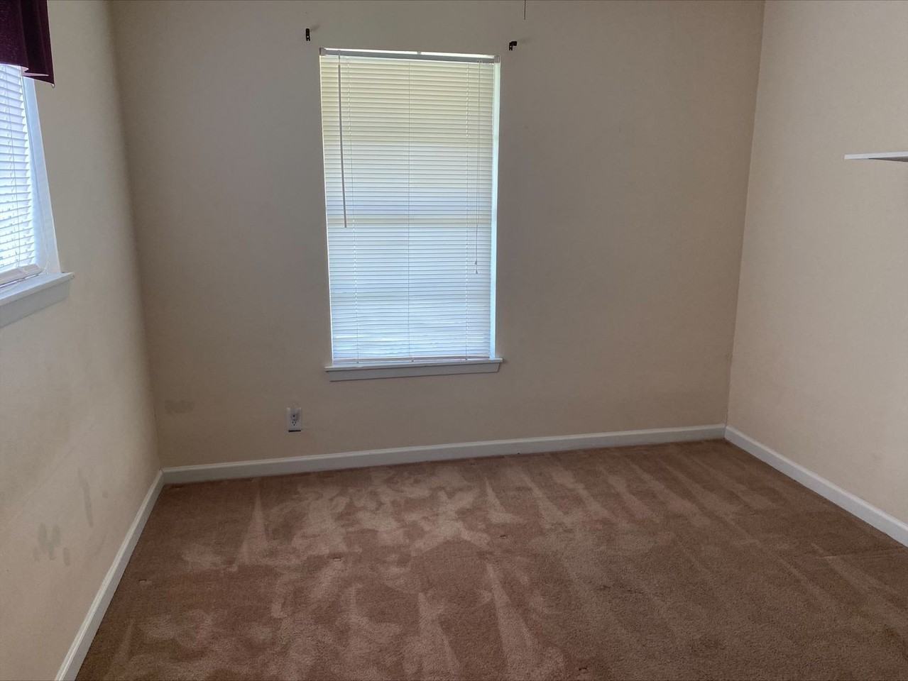 4527 Clear Spring Dr - Photo 5 of 11