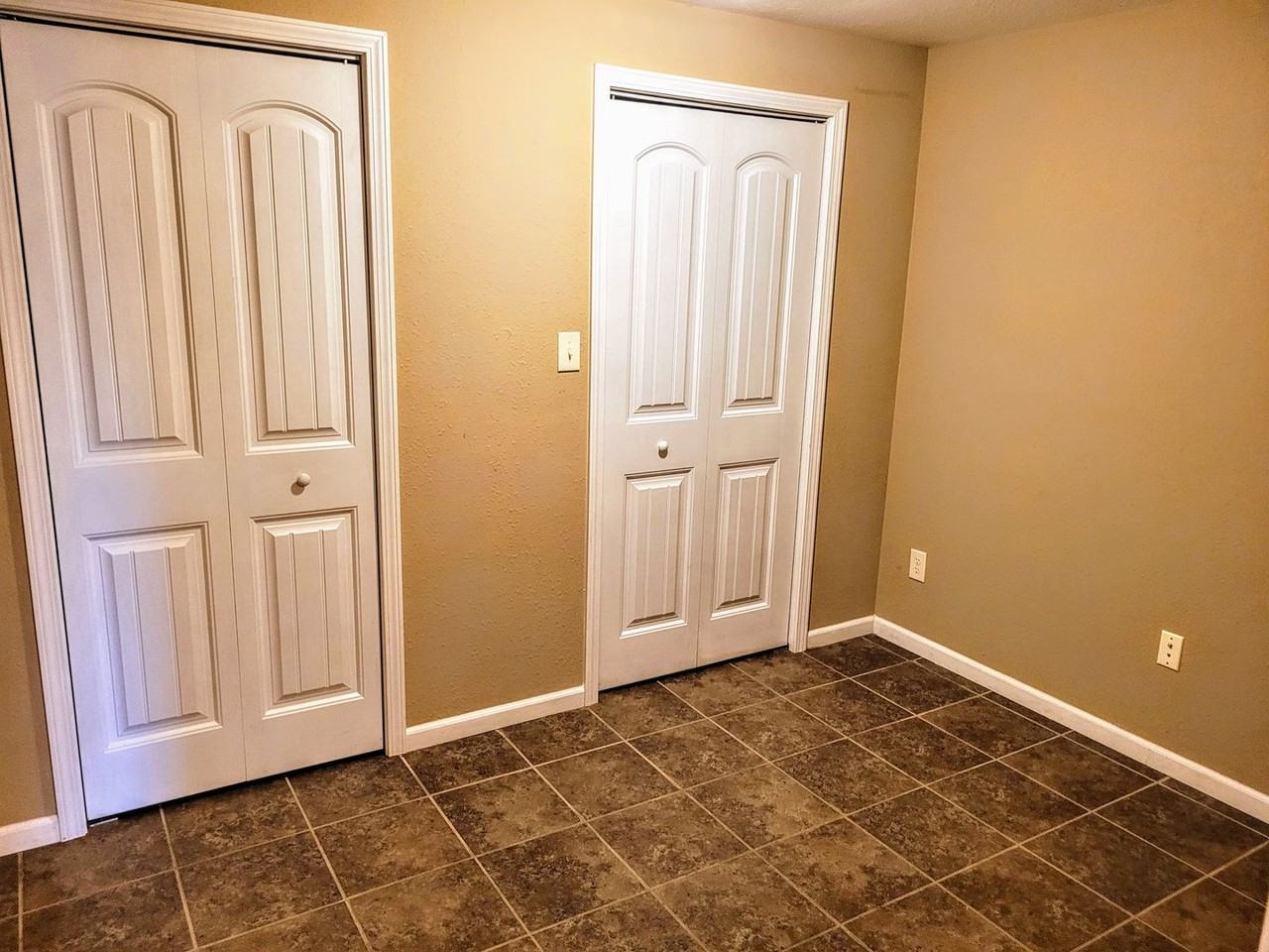 22197A Reliable Rd - Photo 2 of 10