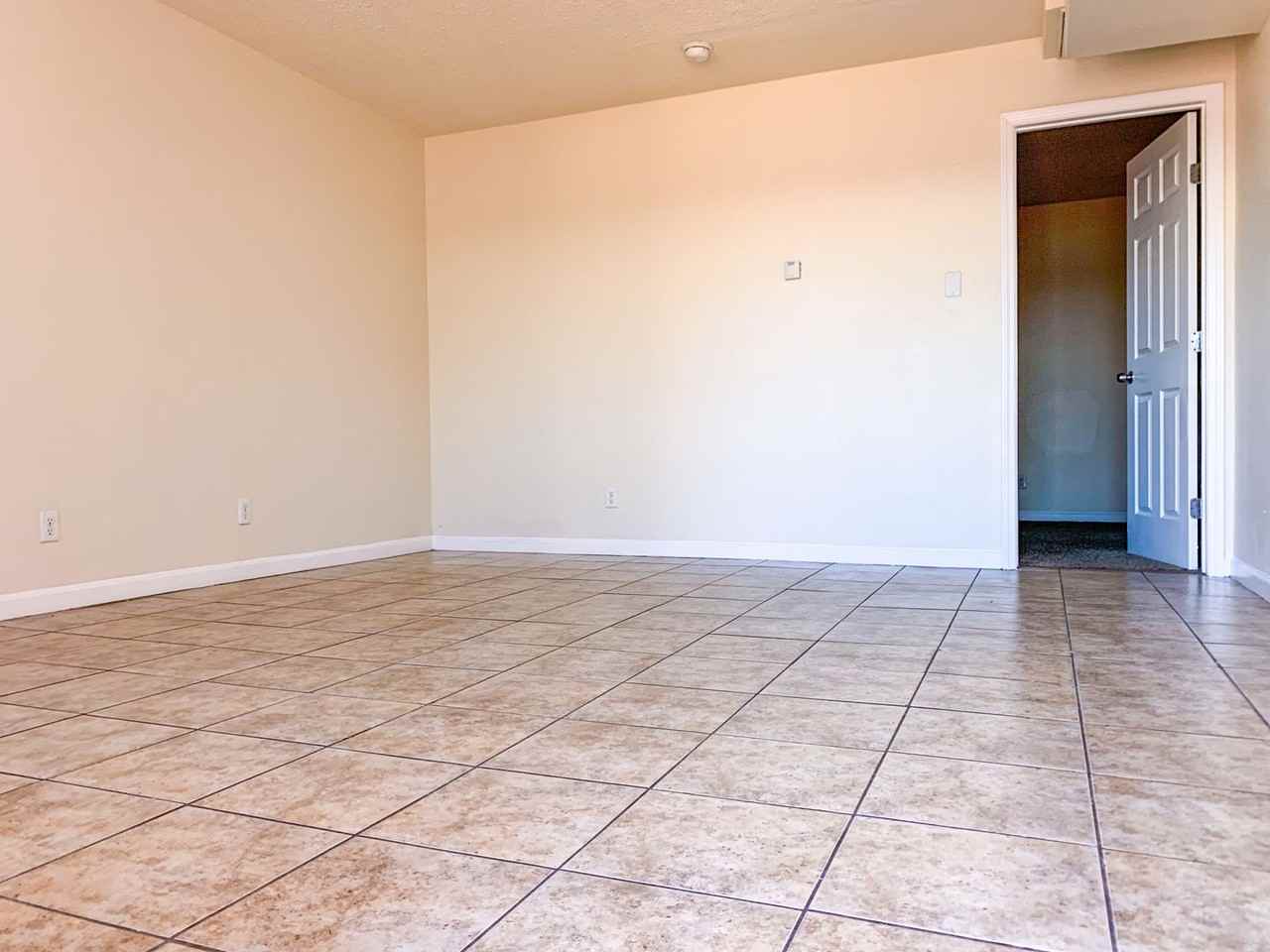 1 Bedroom/1 Bathroom Apartments with REFRIGERATED AIR - Photo 6 of 36