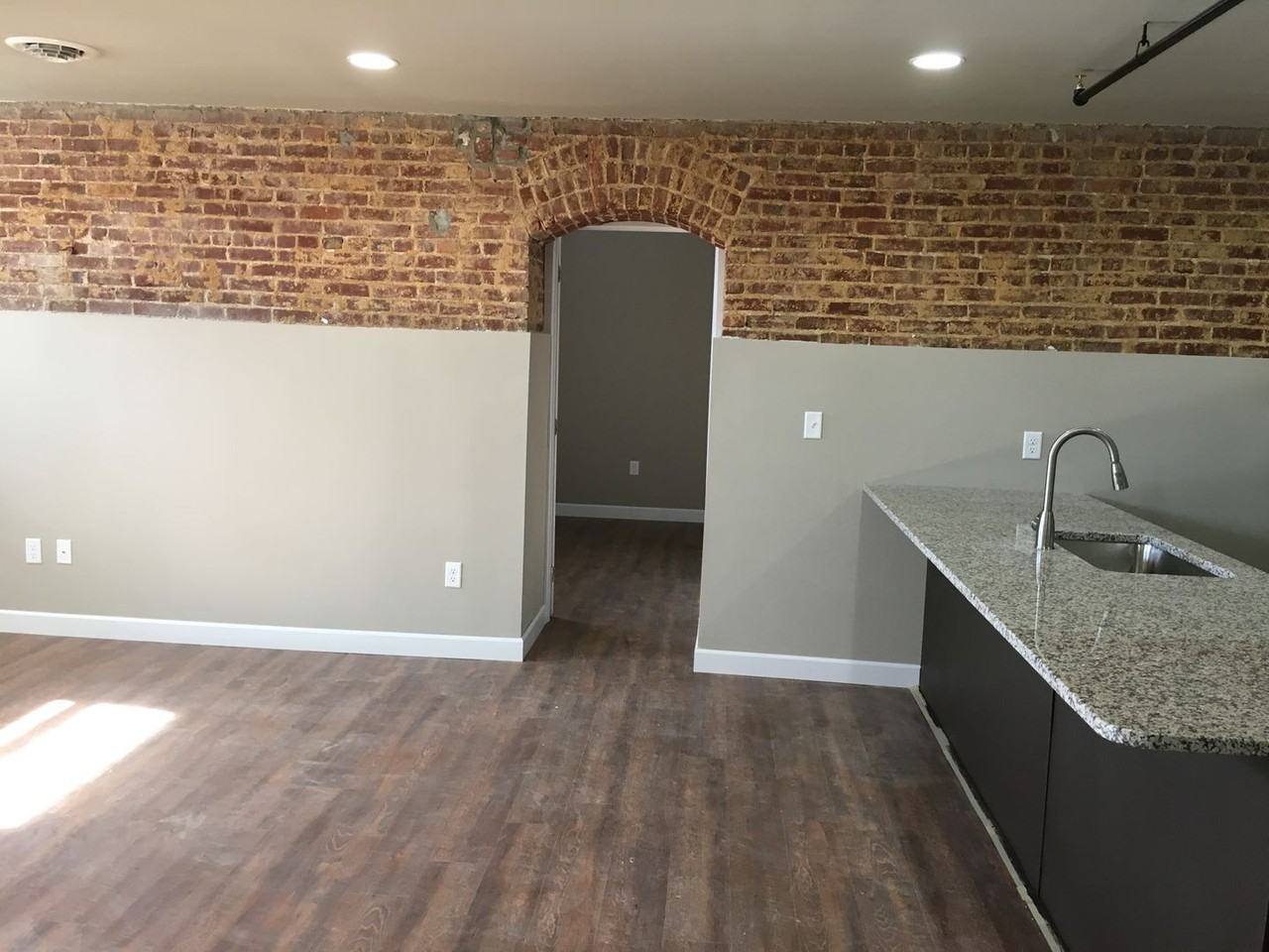 Flats on Sigsbee - Photo 4 of 20