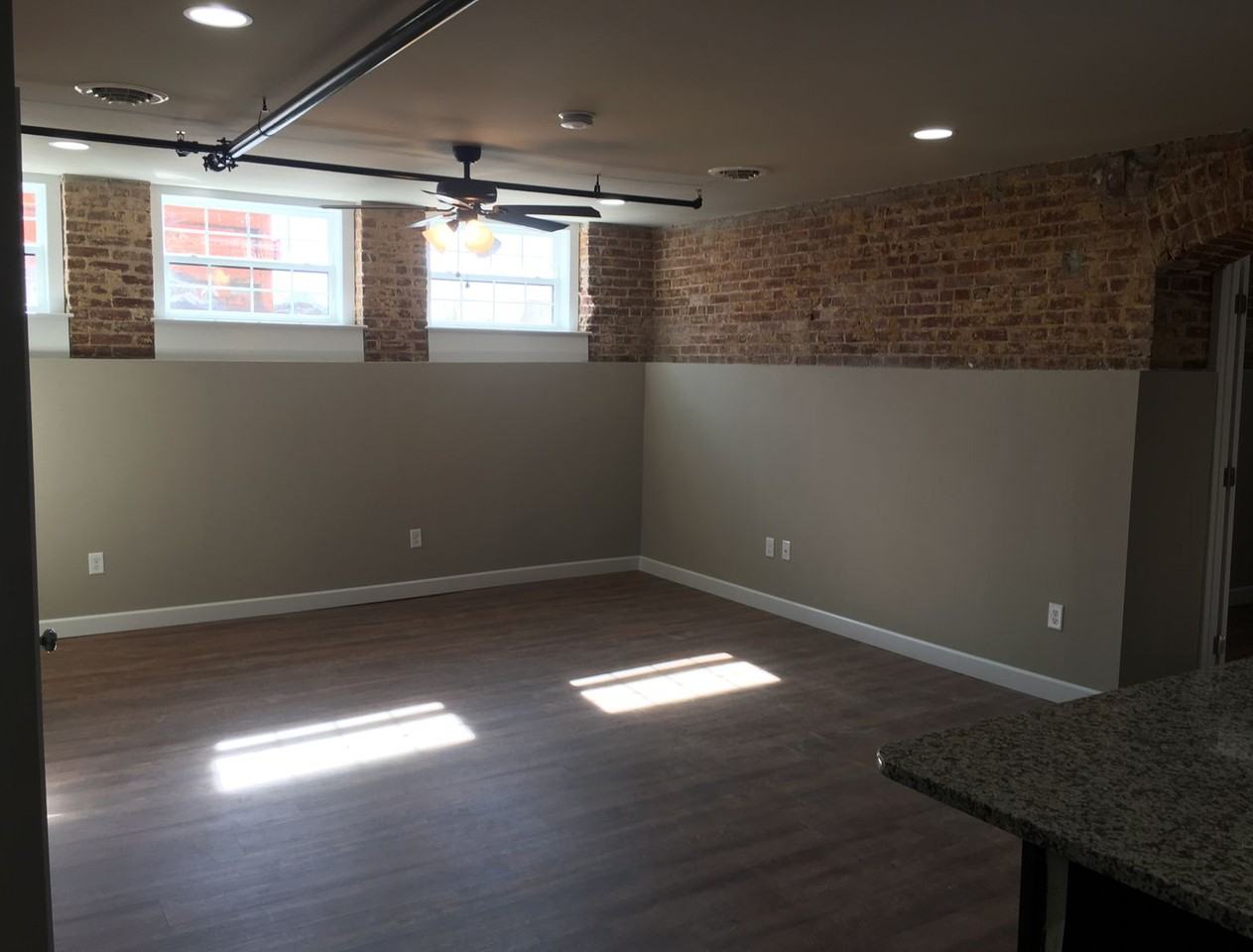 Flats on Sigsbee - Photo 5 of 20