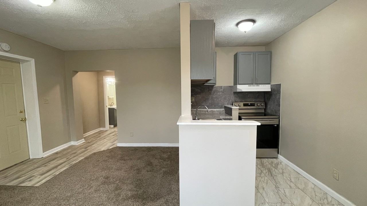 111 E Front St - Photo 6 of 12