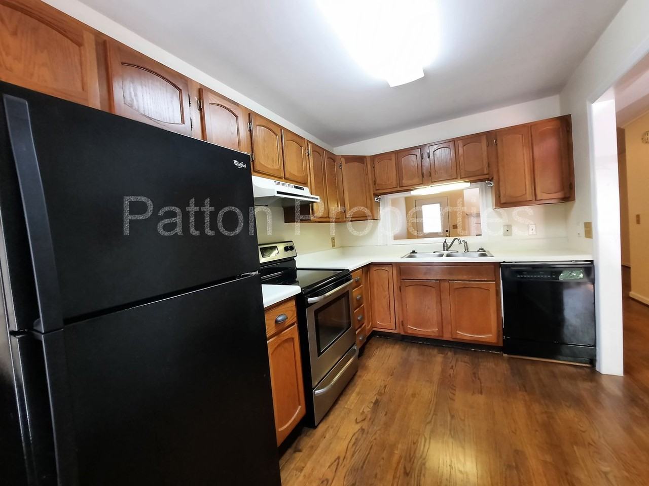 801 King St #G - Photo 4 of 17