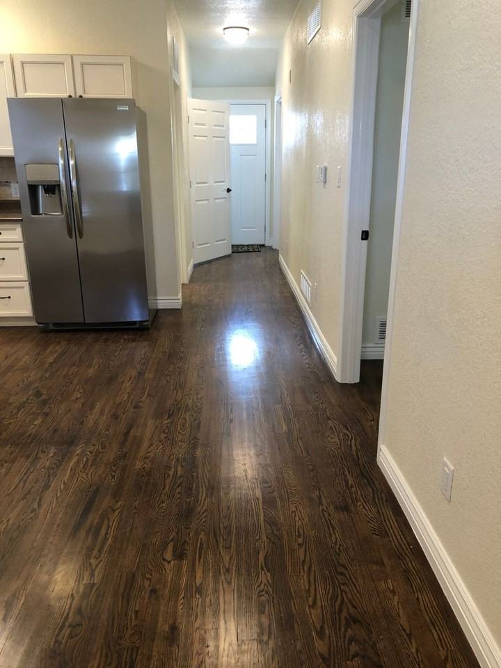 2502 Oakland Ave - Photo 6 of 12