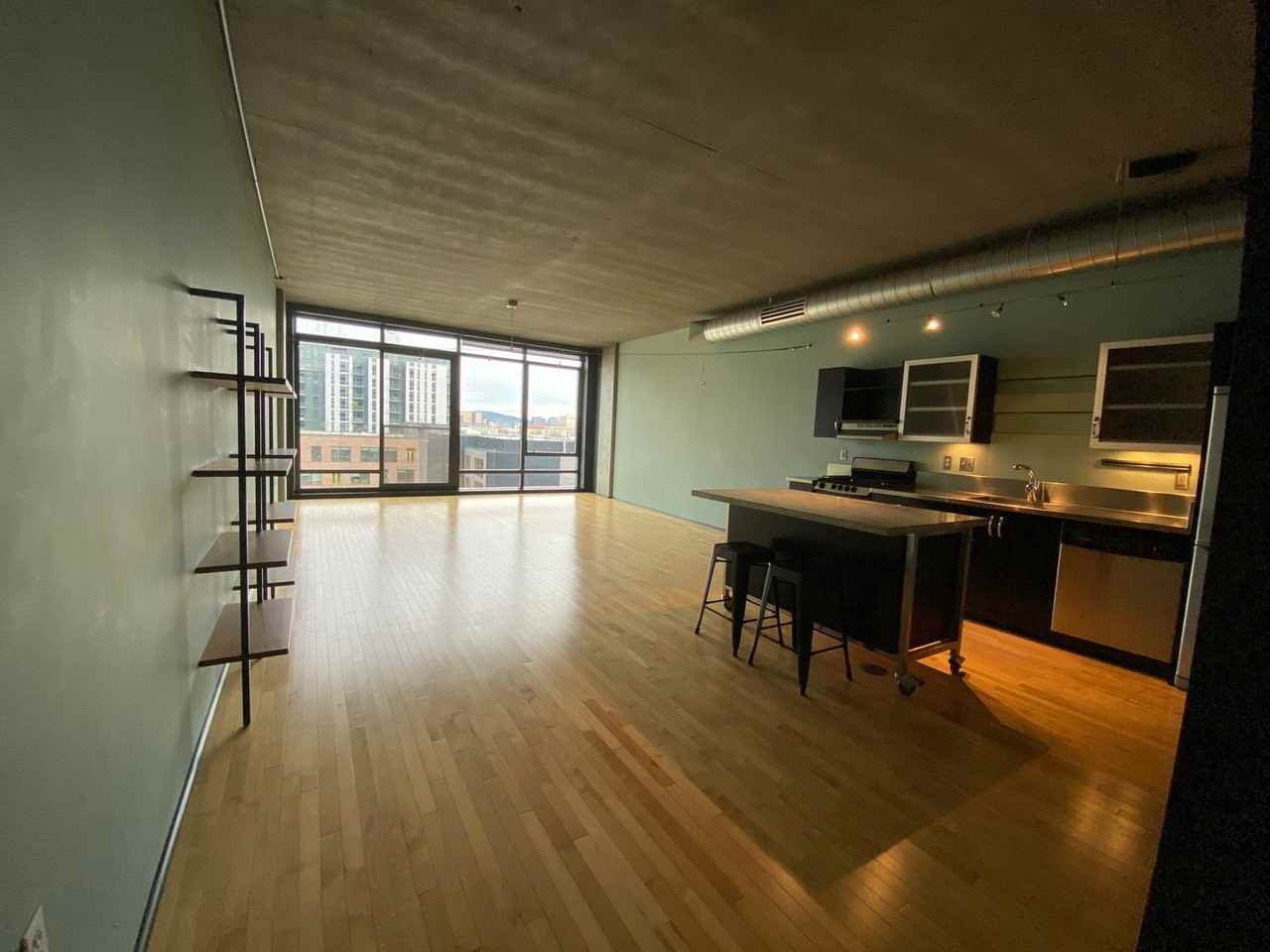 1410 Nw Kearney St #819 - Photo 4 of 17