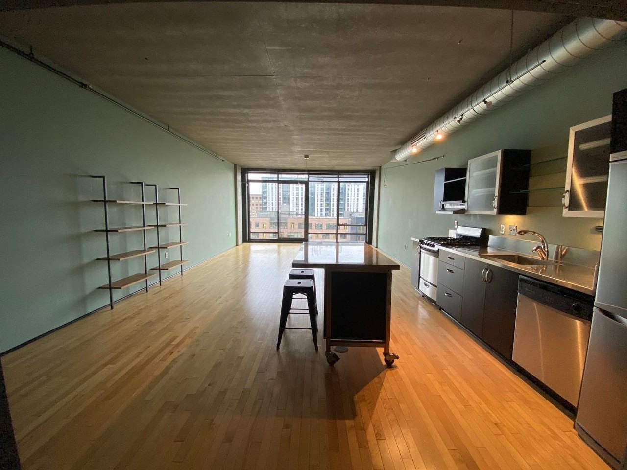 1410 Nw Kearney St #819 - Photo 5 of 17