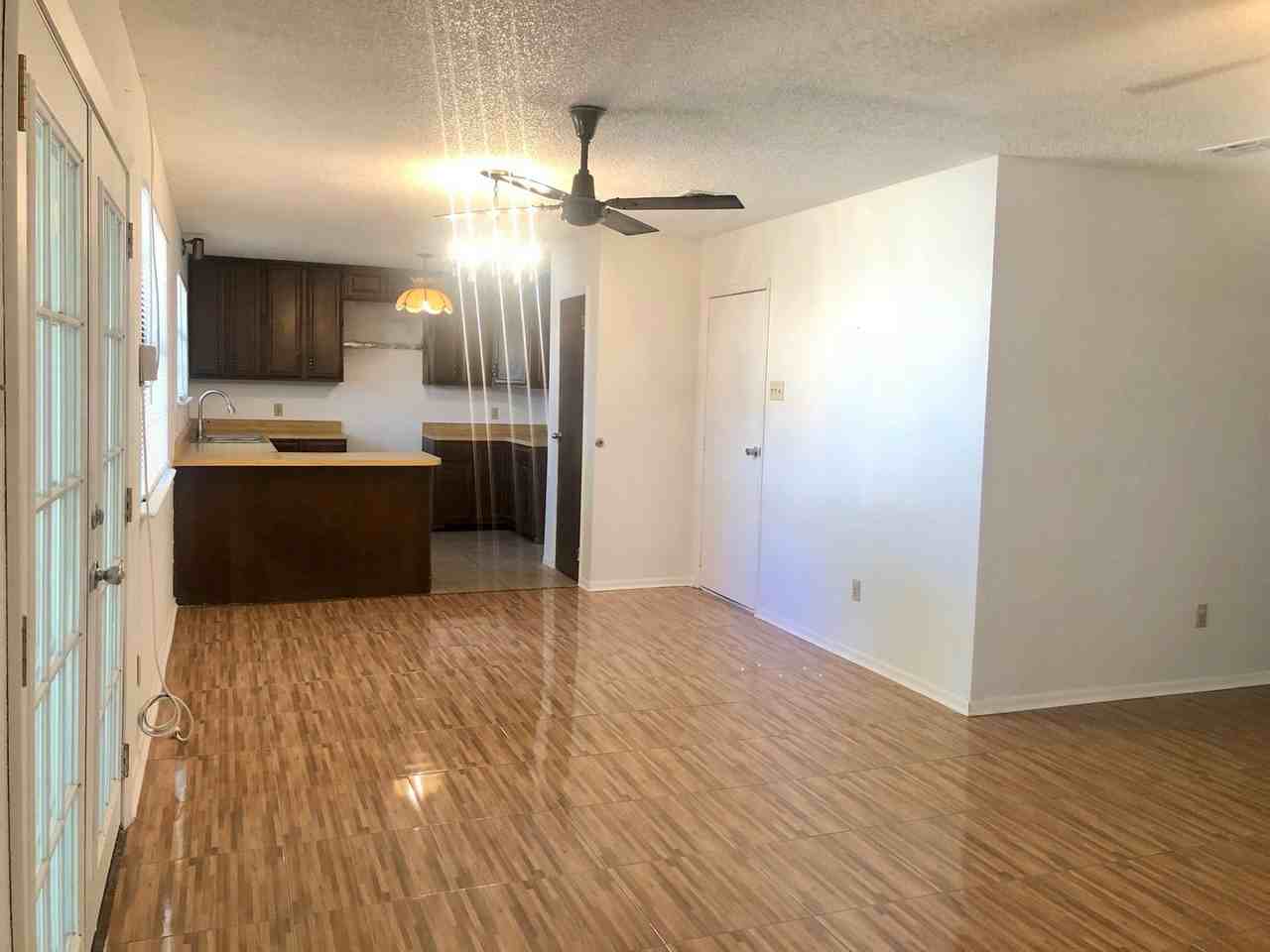 8408 Elkridge Ave - Photo 3 of 20