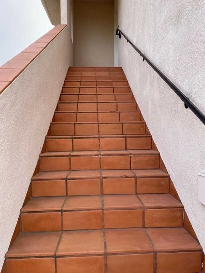 2690 Northview Ave - Photo 3 of 13