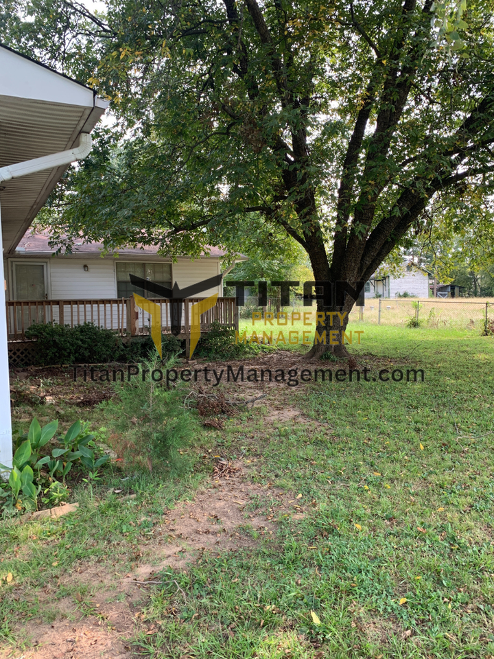 3211 Military Rd - Photo 5 of 32