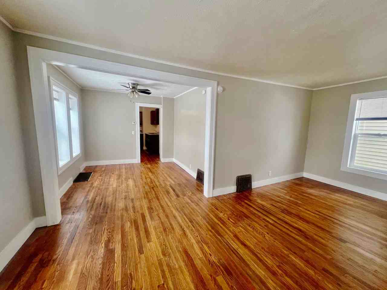 1112 Ferry St - Photo 2 of 13