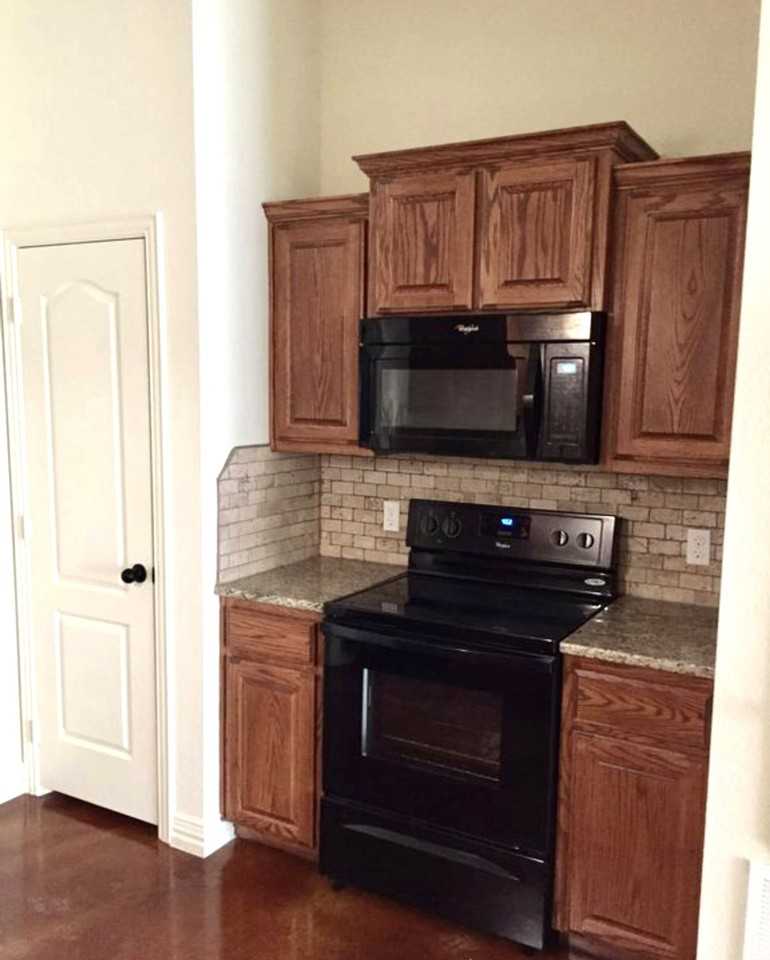 2312 VALLEY FORGE AVE - Photo 2 of 8