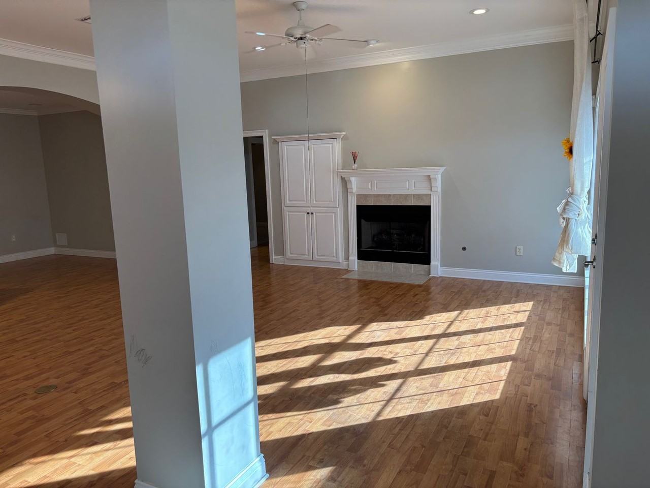 2813 N Locke Point Dr - Photo 3 of 19