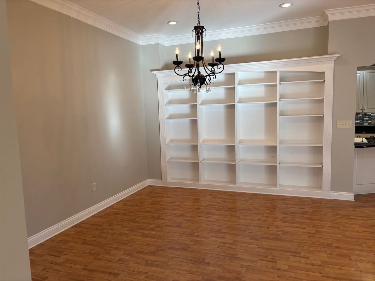 2813 N Locke Point Dr - Photo 4 of 19