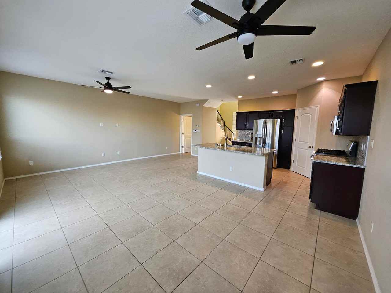 1408 Lumberton Dr Nw - Photo 4 of 33