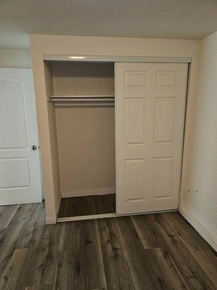 1224 Crestview Ave - Photo 5 of 8