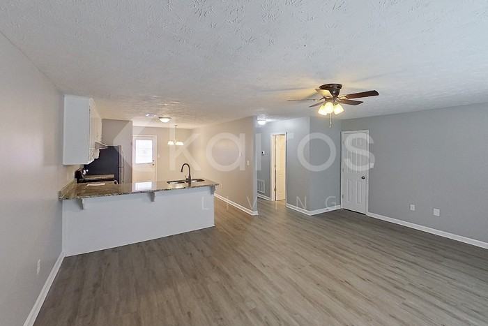 205 Fawn Dr - Photo 2 of 18