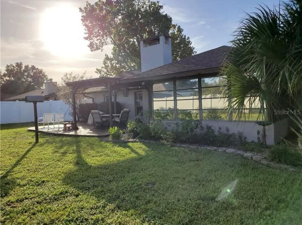 5220 Royal Oak Drive #NA - Photo 6 of 17