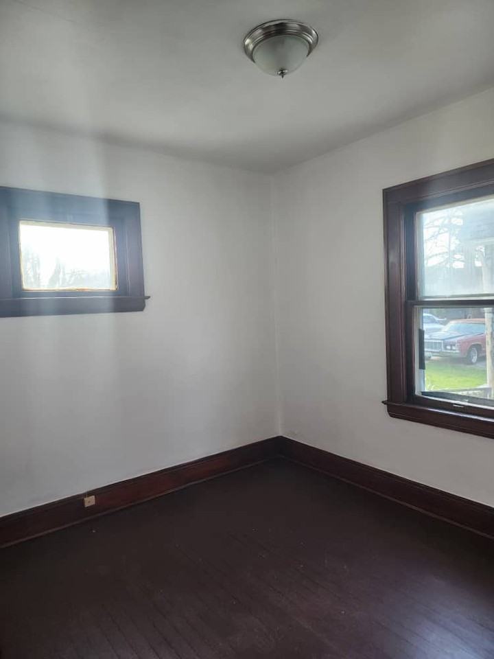 10008 Orleans Ave #1 - Photo 4 of 11