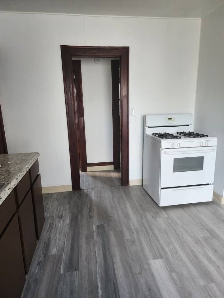 10008 Orleans Ave #1 - Photo 7 of 11