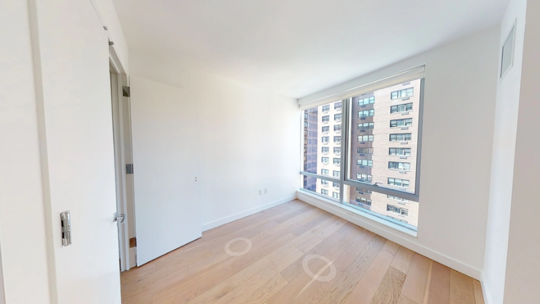 217 E 39th St #17A - Photo 6 of 7