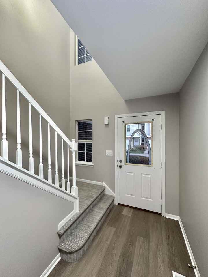 652 E Whispering Oaks Ct #652 - Photo 2 of 19