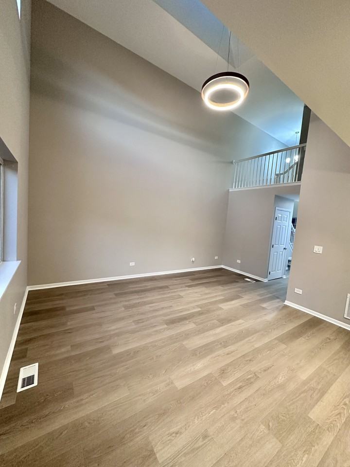 652 E Whispering Oaks Ct #652 - Photo 5 of 19