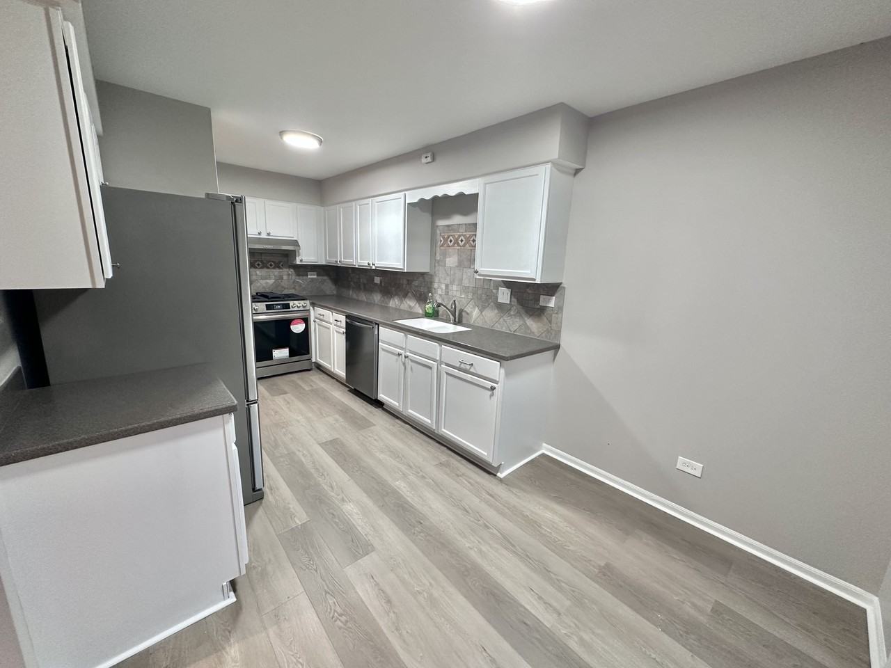 652 E Whispering Oaks Ct #652 - Photo 6 of 19