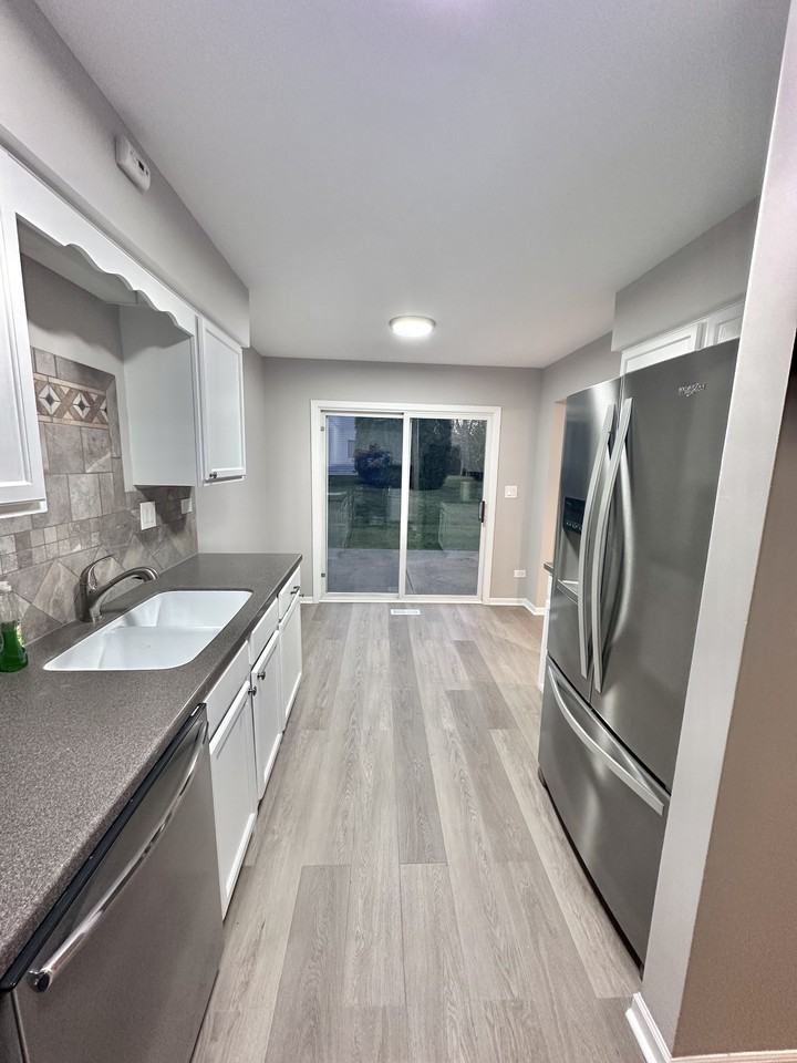 652 E Whispering Oaks Ct #652 - Photo 7 of 19