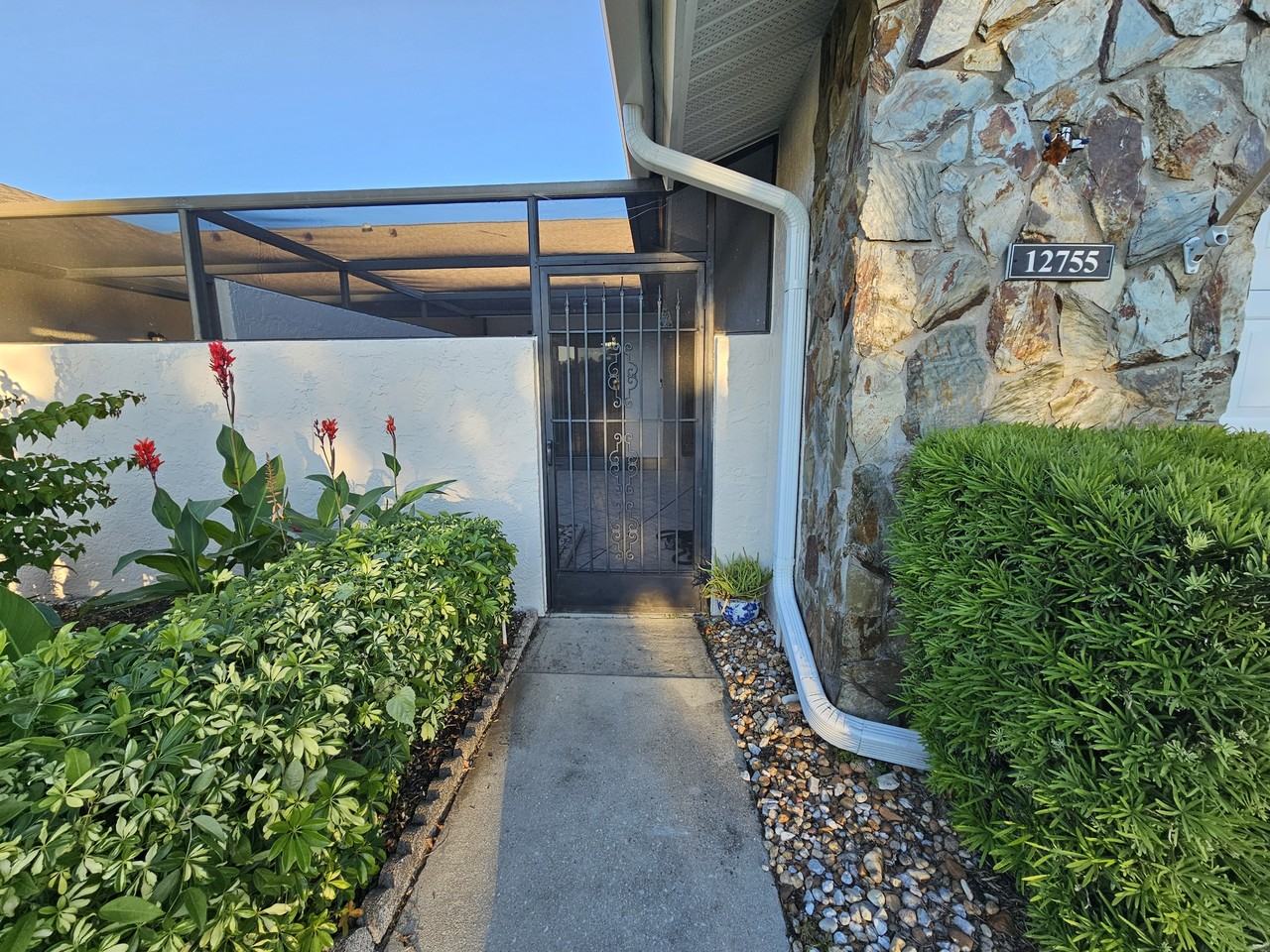 12755 Cold Stream Dr - Photo 3 of 32