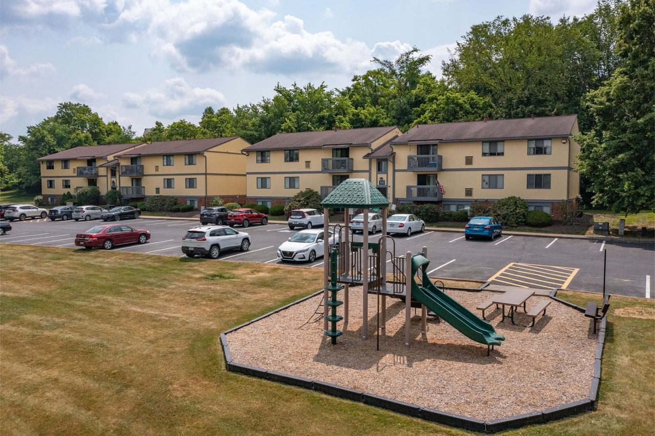 OakWood Park - Photo 5 of 50