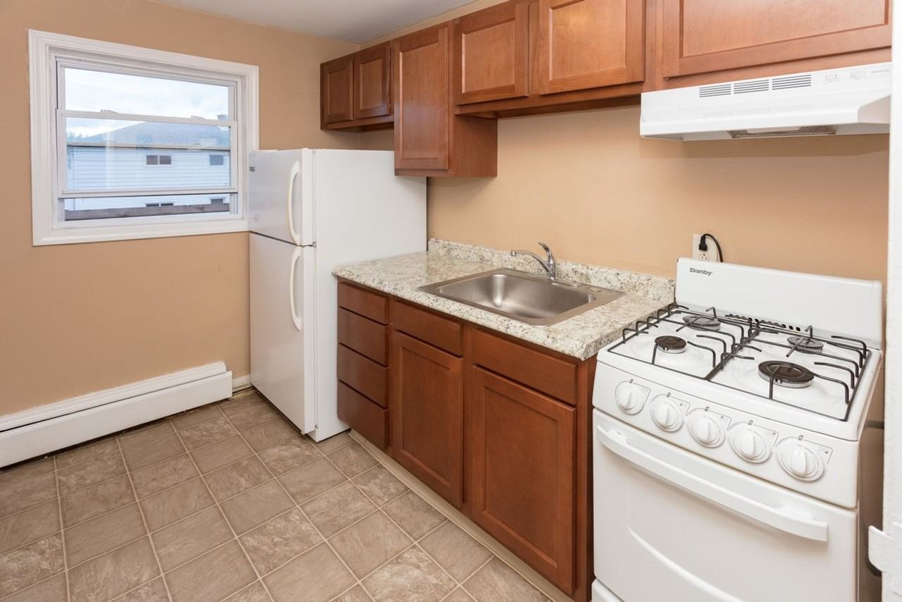 Newell Heights Apartments - Photo 7 of 17