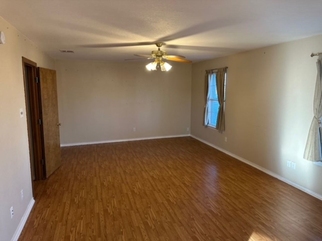 4727 County Road 597 #2 - Photo 5 of 20