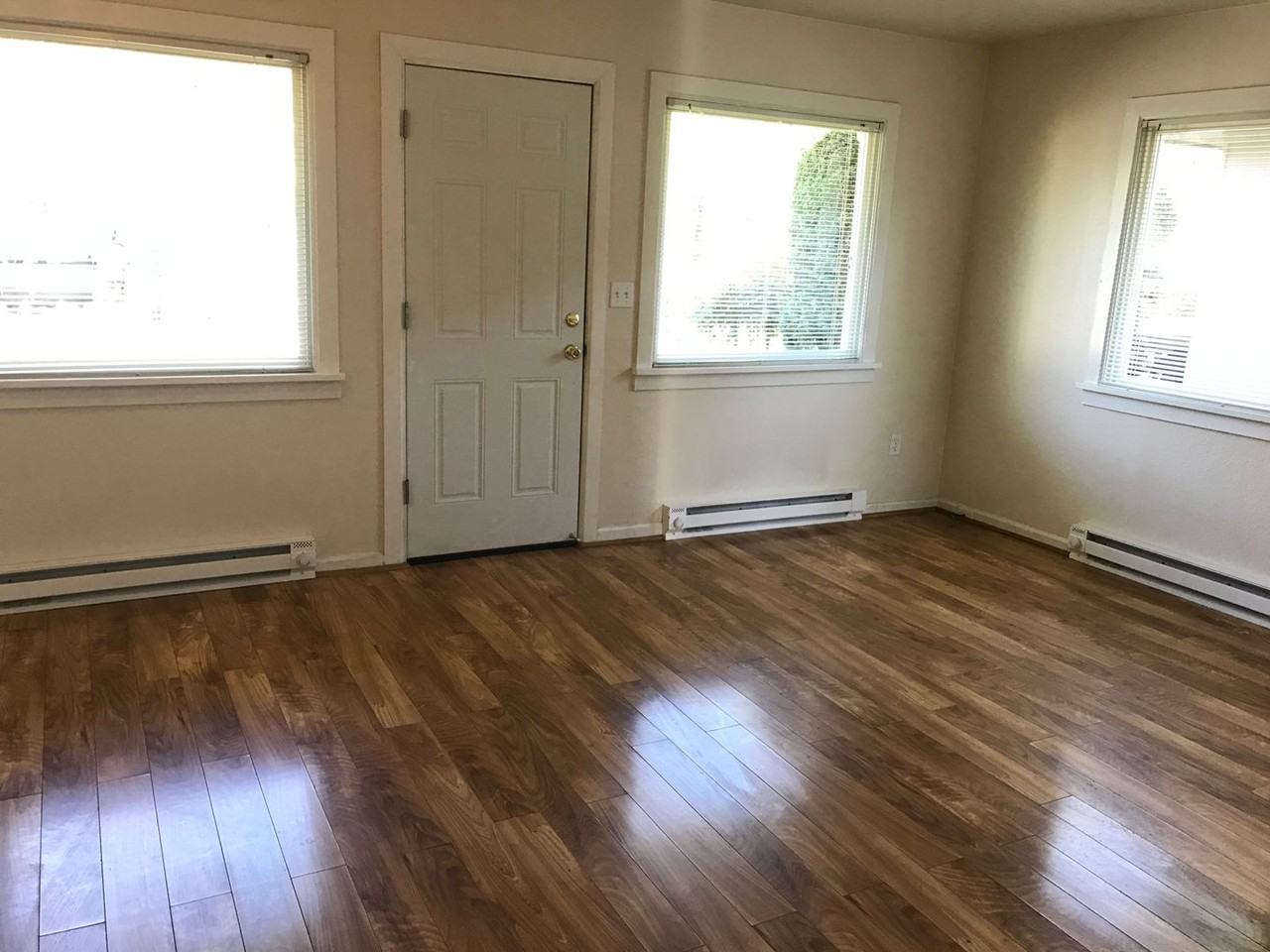 159-6th St Cottages - Photo 2 of 5